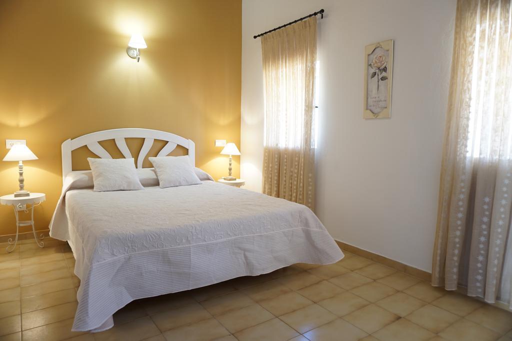 Apartments Campanitx - Astbury Formentera Es Calo  Δωμάτιο φωτογραφία