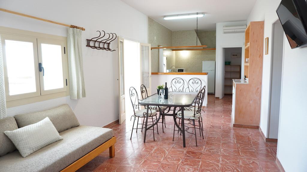 Apartments Campanitx - Astbury Formentera Es Calo  Εξωτερικό φωτογραφία